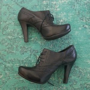 Like new Gianni Bini heels